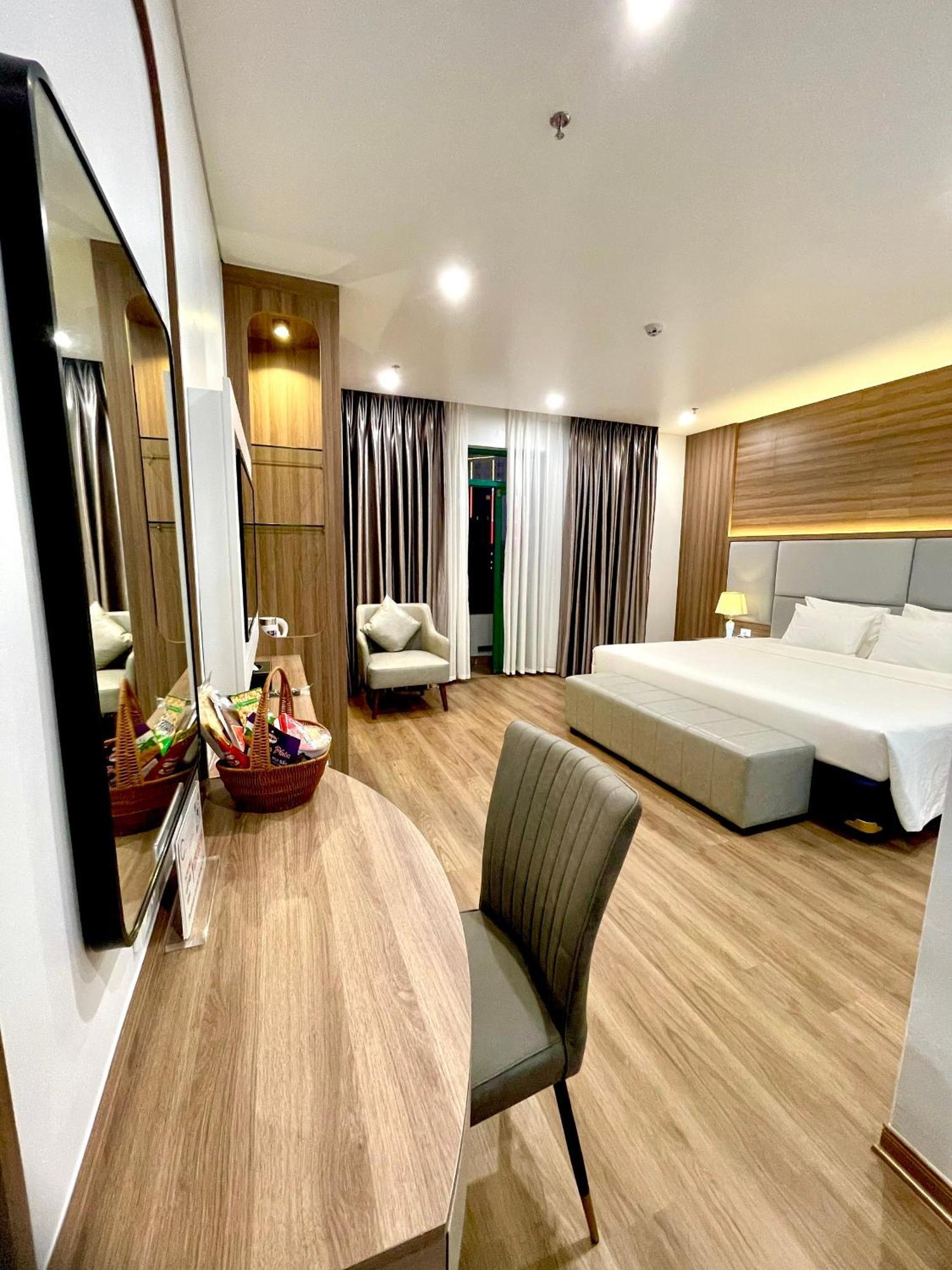 Central Halong Hotel Халонг Экстерьер фото