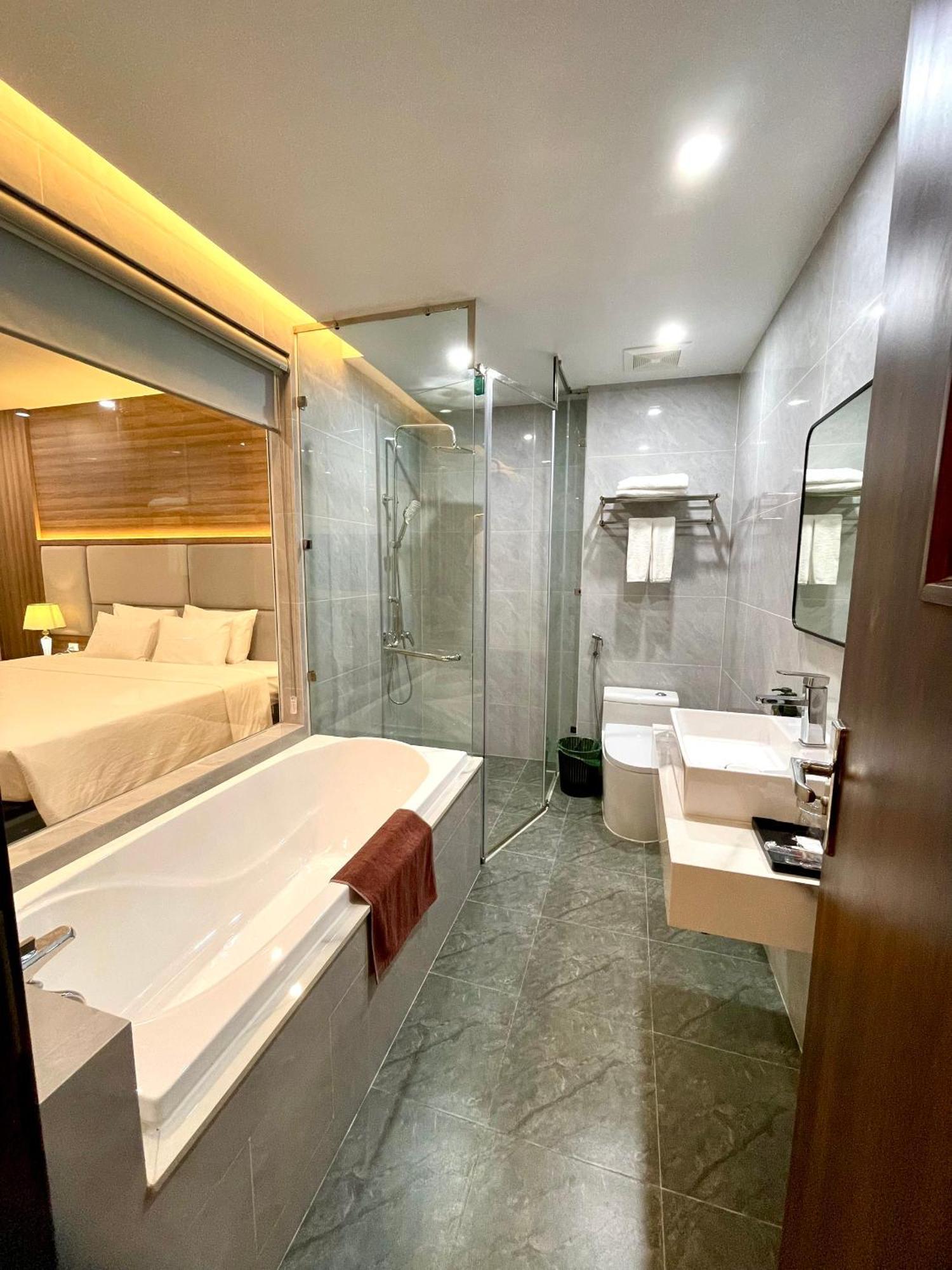 Central Halong Hotel Халонг Экстерьер фото