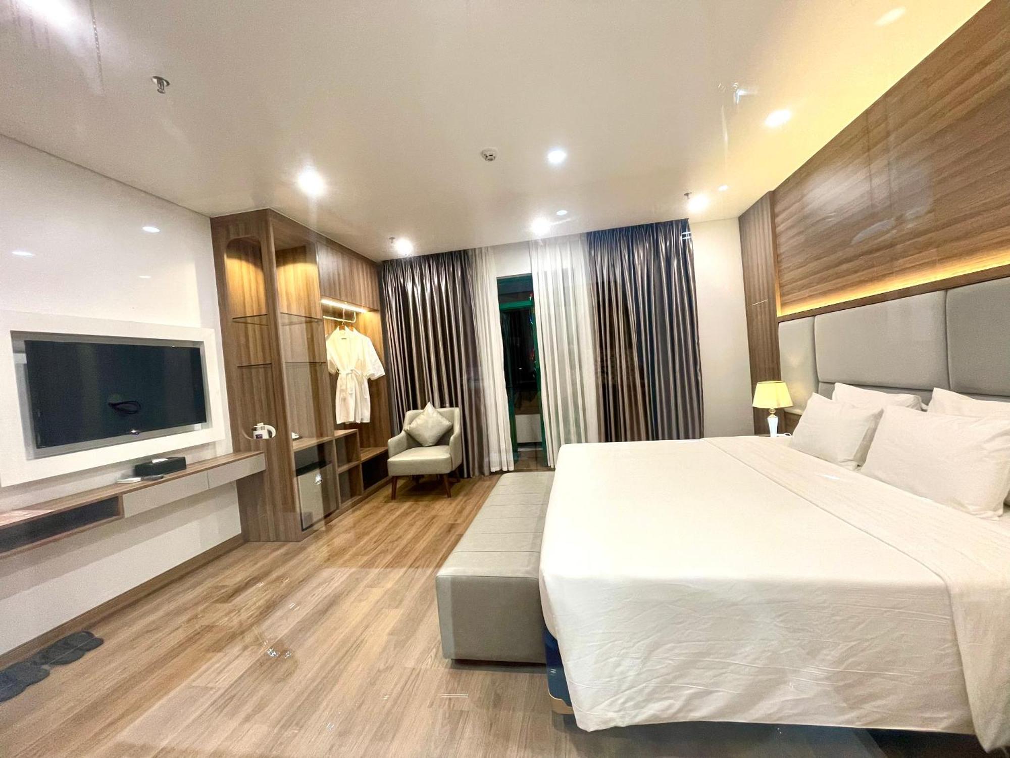Central Halong Hotel Халонг Экстерьер фото