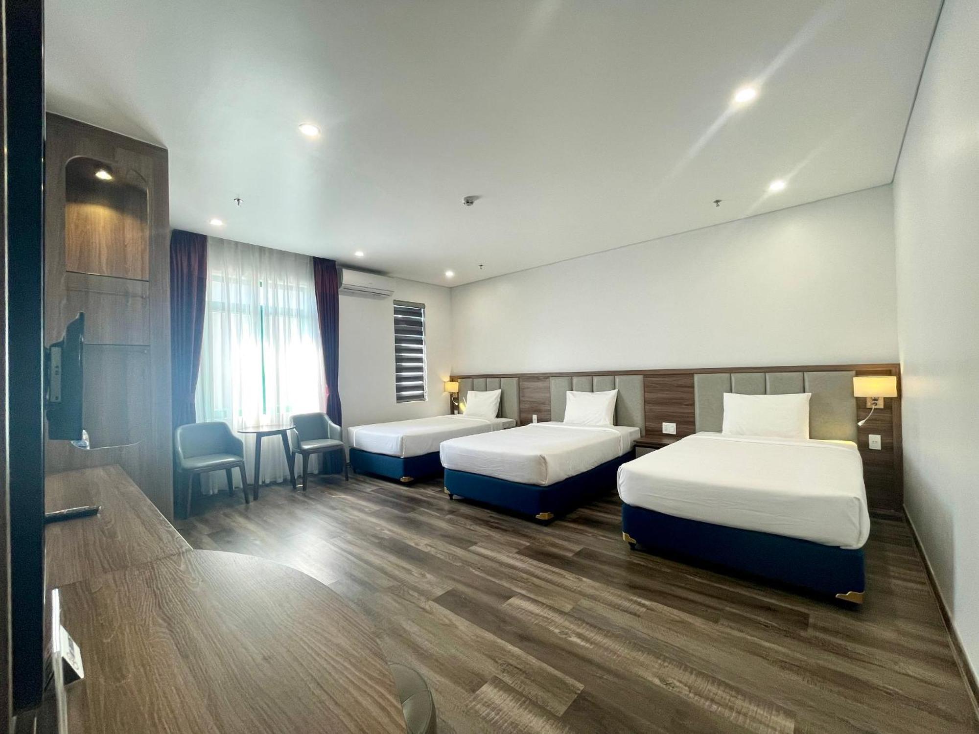 Central Halong Hotel Халонг Экстерьер фото